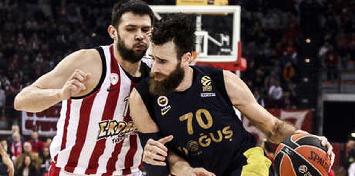 Olympiakos - Fenerbahçe Doğuş (Canlı)