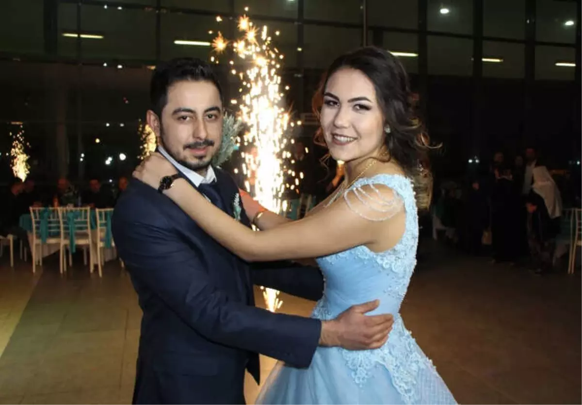 Otogar İçindeki Düğün Salonu Görenleri Şaşırtıyor