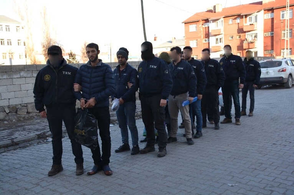 Patnos\'ta Terör Operasyonu: 8 Kişi Tutuklandı