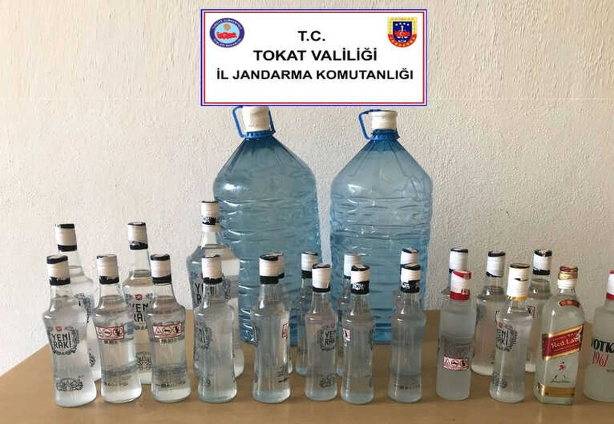 Sahte Rakı İmal Edilen Köy Evine Jandarmadan Operasyon