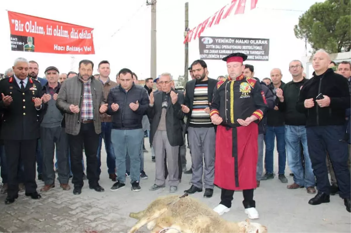 Şehzadeler Belediyesi Yeniköy Hacı Bektaş-ı Veli Kültür Merkezindeki Cemevinde Mehmetçik İçin...