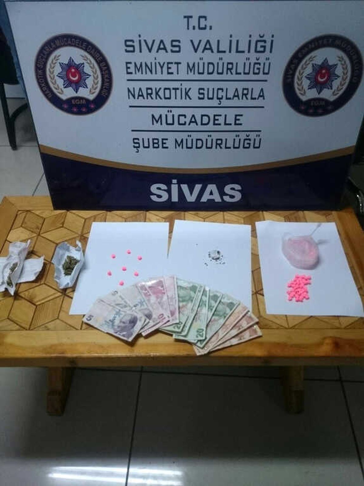 Sivas\'ta Uyuşturucu Operasyonu