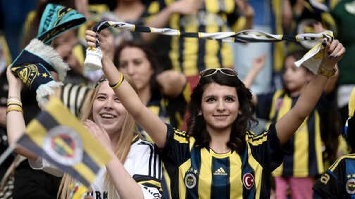 Tribünlerde Kadın Taraftar Sayısı Arttı