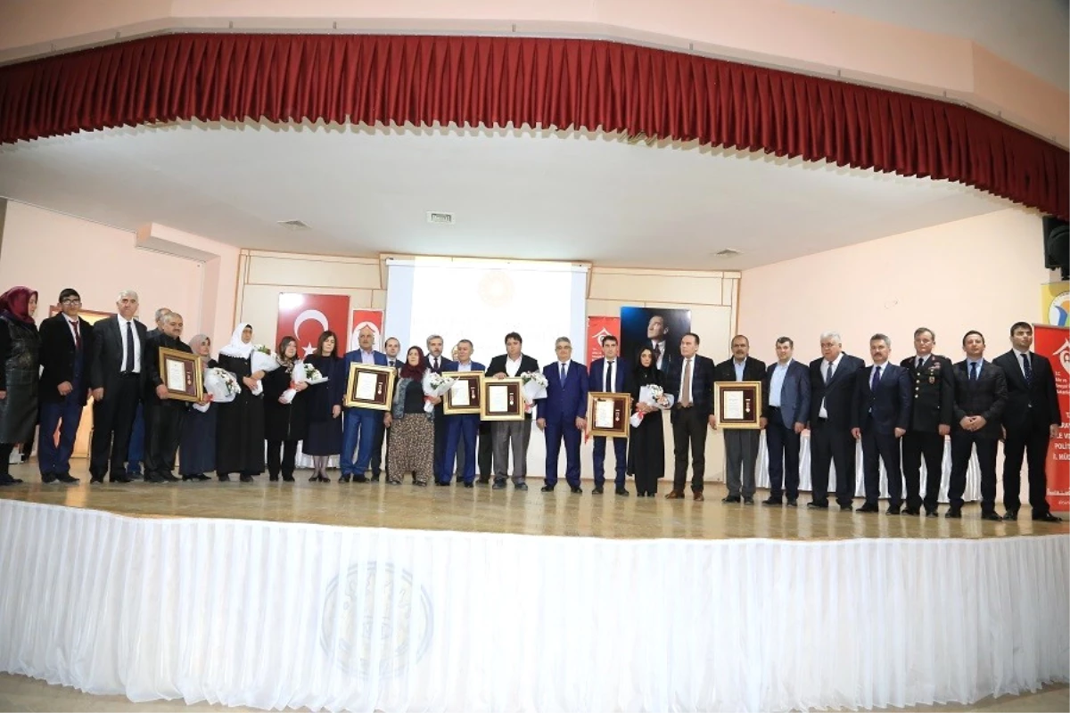 Aksaray\'da Devlet Övünç Madalyası ve Beratı Verildi