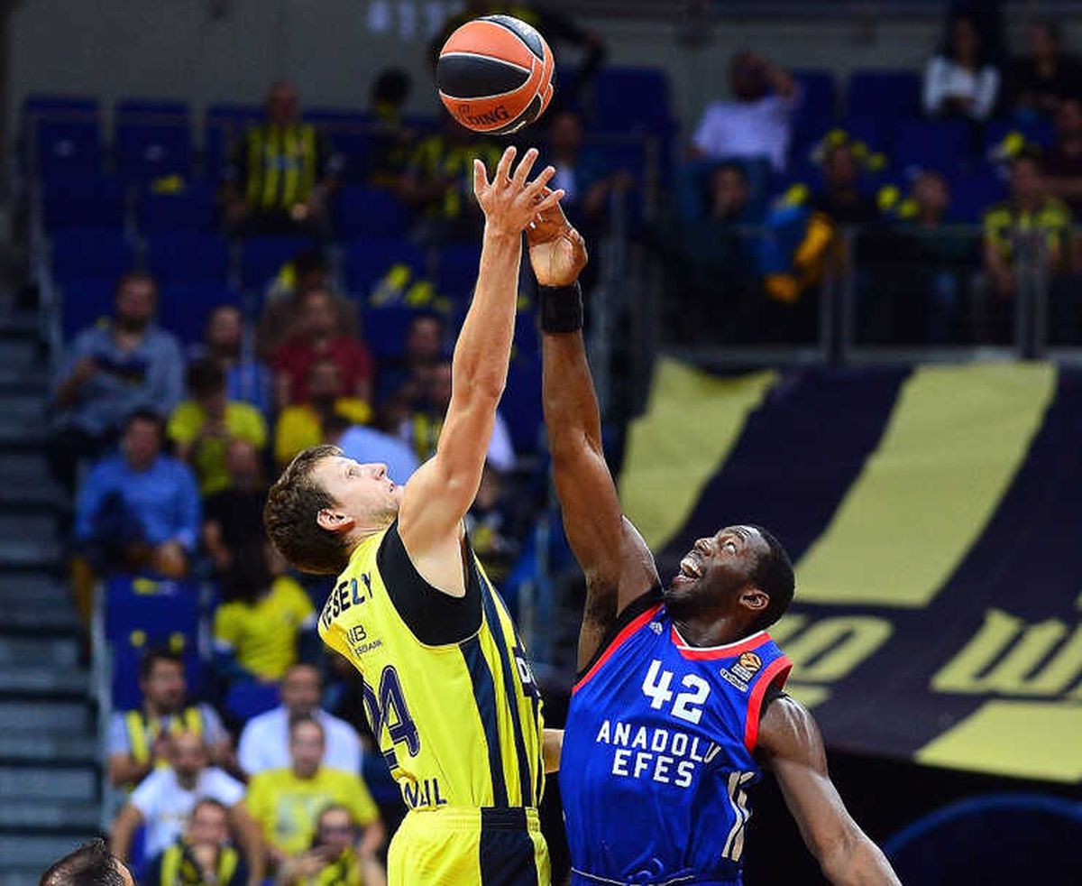 Fenerbahçe, Derbide Anadolu Efes\'i Konuk Edecek