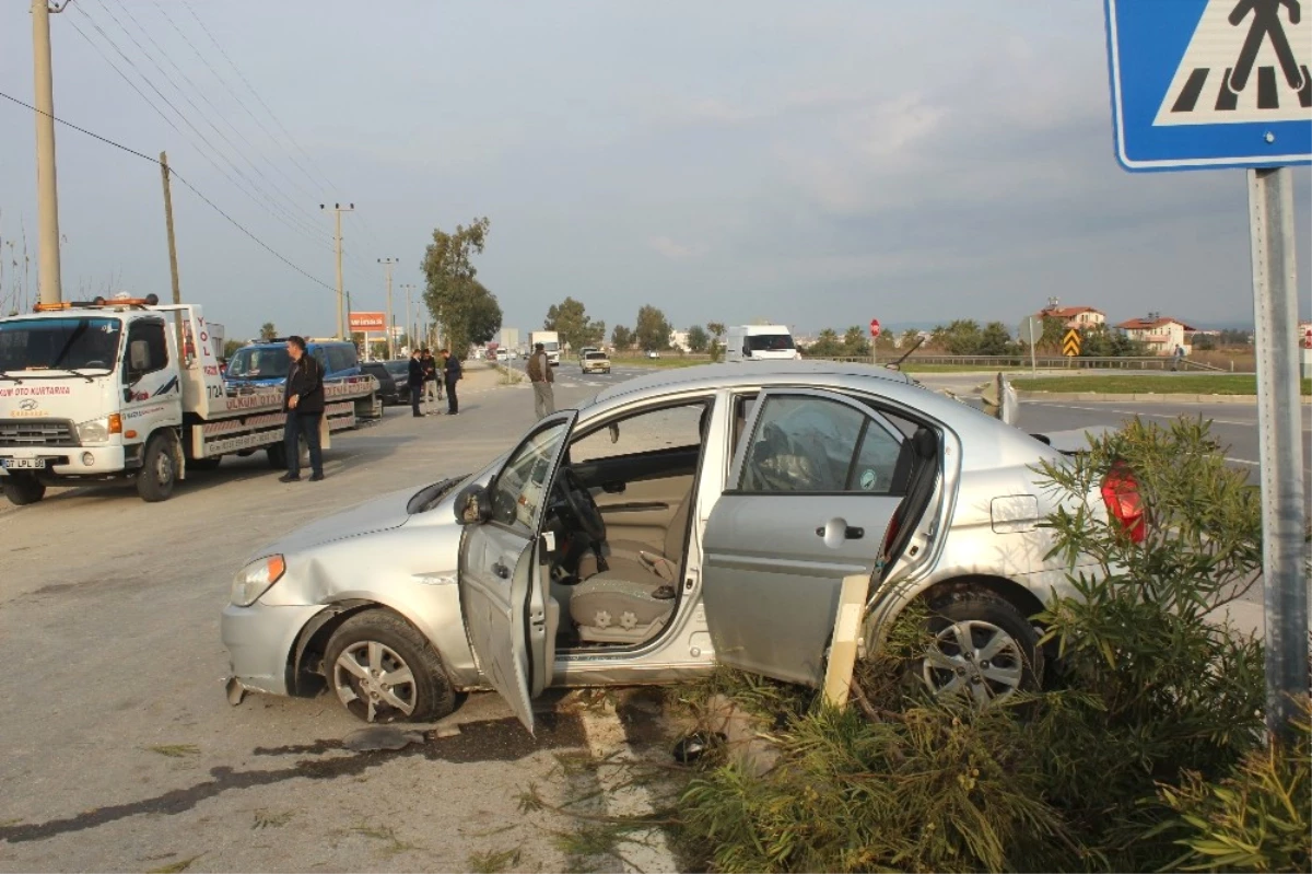 Manavgat-Alanya Yolunda Trafik Kazası: 2 Yaralı