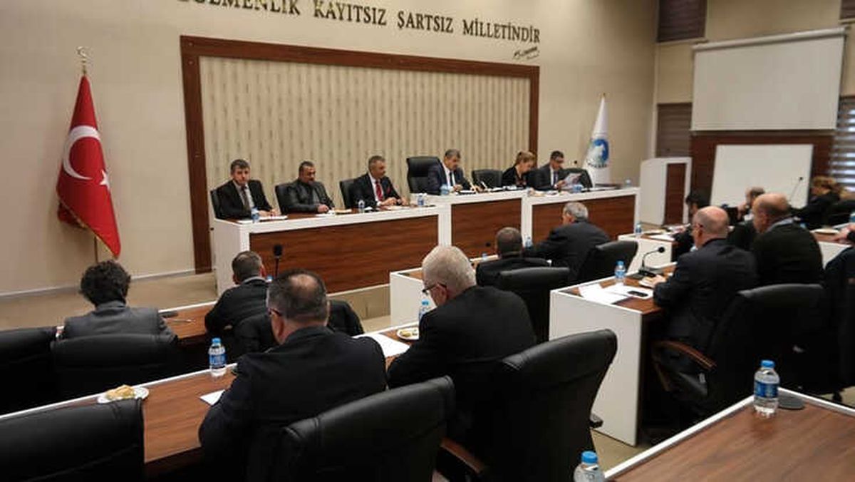 Meclis Toplantısında 15 Madde Görüşüldü