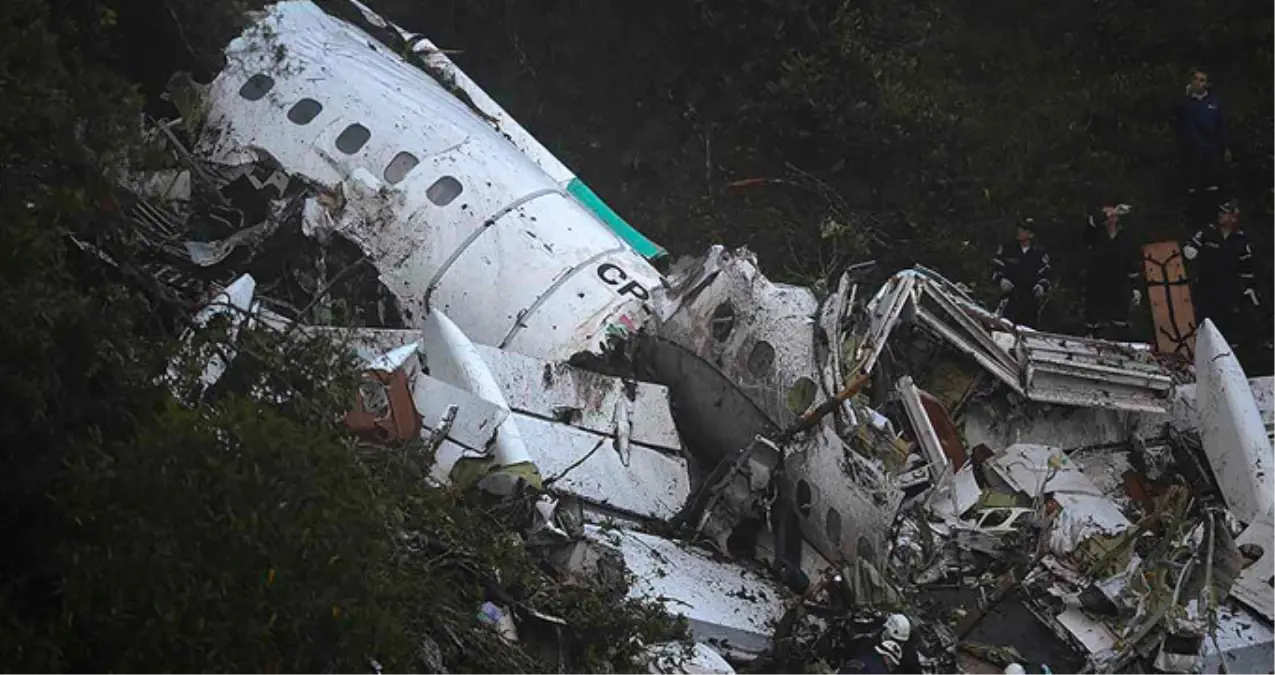 Rakip Taraftarlar, Uçak Kazasında Futbolcuları Ölen Chapecoense ile Dalga Geçti