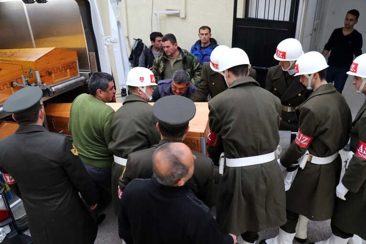 Şehitlerin Naaşı Gaziantep\'e Getirildi