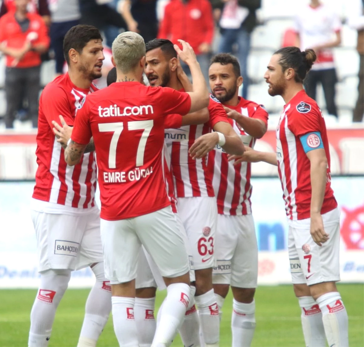 Spor Toto Süper Lig: Antalyaspor: 1 Evkur Yeni Malatyaspor: 1 (İlk Yarı)