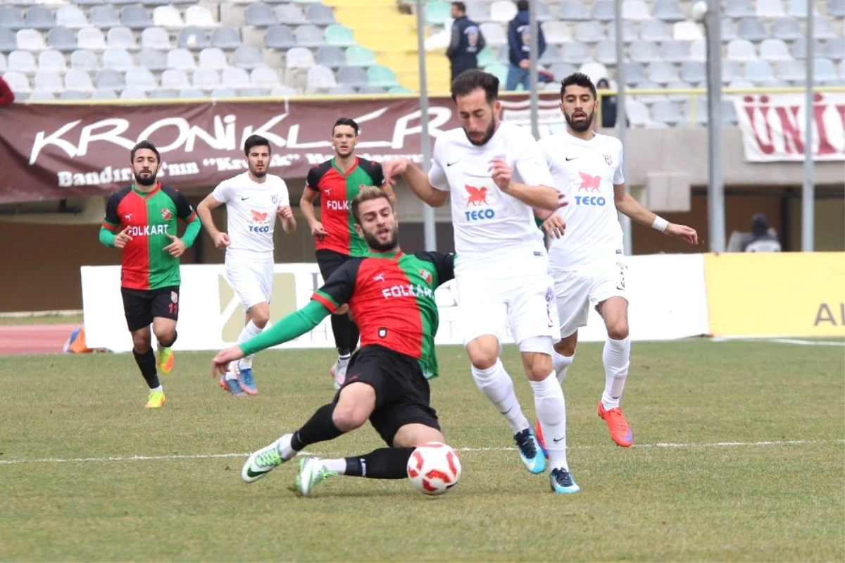 Tff 2. Lig: Karşıyaka: 0 - Bandırmaspor: 0