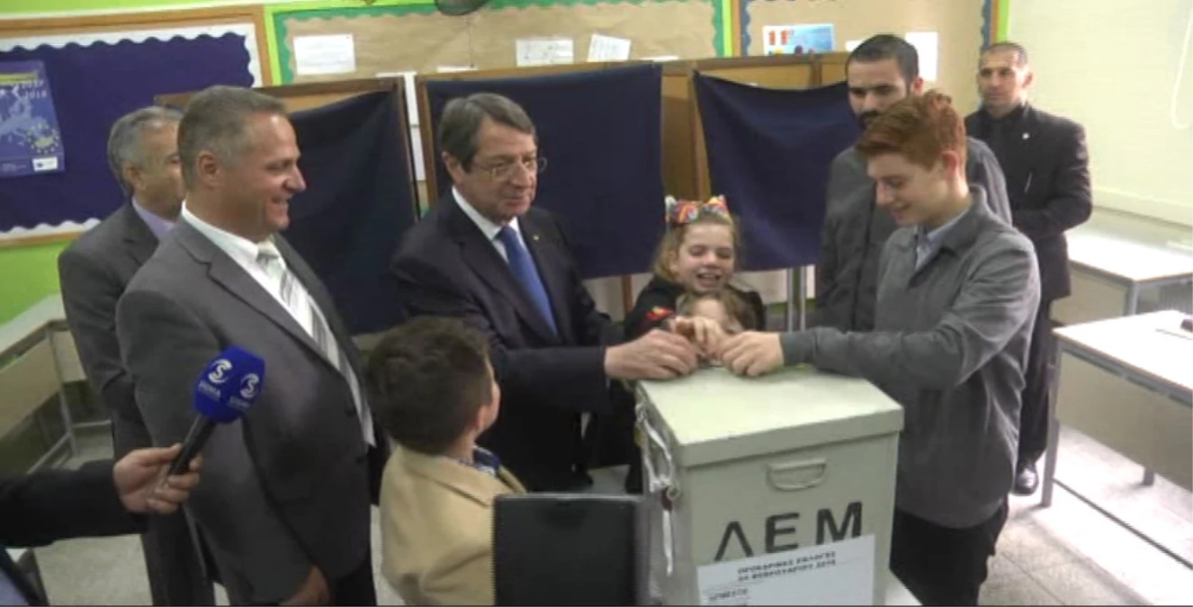 Güney Kıbrıs Başkanını Seçiyor