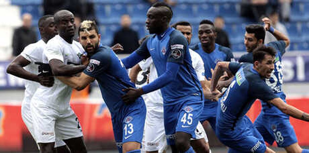 Kasımpaşa - Teleset Mobilya Akhisarspor (Canlı)