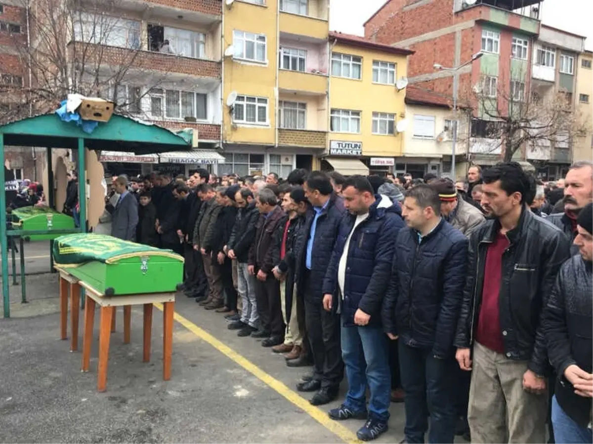 Kazada Ölen Orman İşçileri Son Yolculuğa Uğurlandı