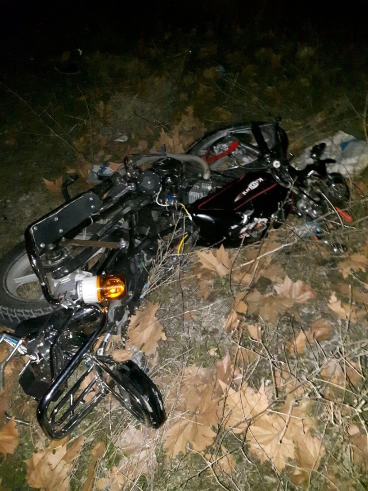 Otomobil Motosiklete Çarptı: 2 Yaralı
