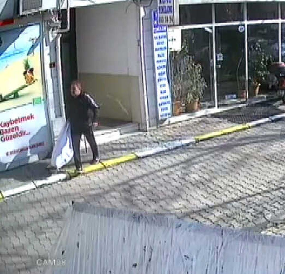Emlakçıya Tüfekle Saldıran Ev Sahibinin Görüntüleri Ortaya Çıktı