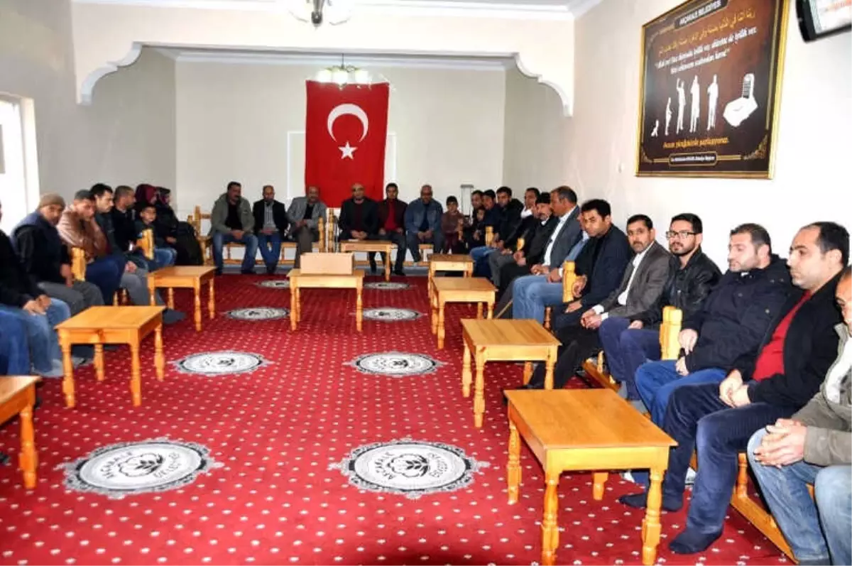 Şanlıurfa\'da Engeliler Afrin\'deki Askerlerimiz İçin Para Topladı