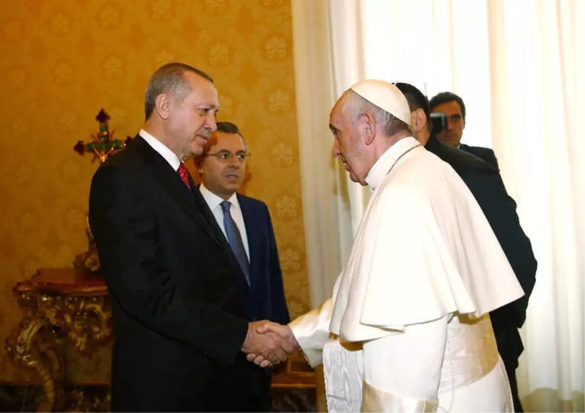 Cumhurbaşkanı Erdoğan, Papa Francis Görüşmesi Sona Erdi