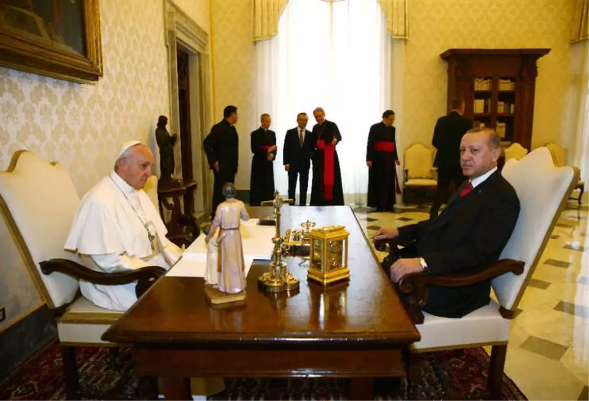 Erdoğan-Francis Görüşmesinde Neler Konuşuldu ?