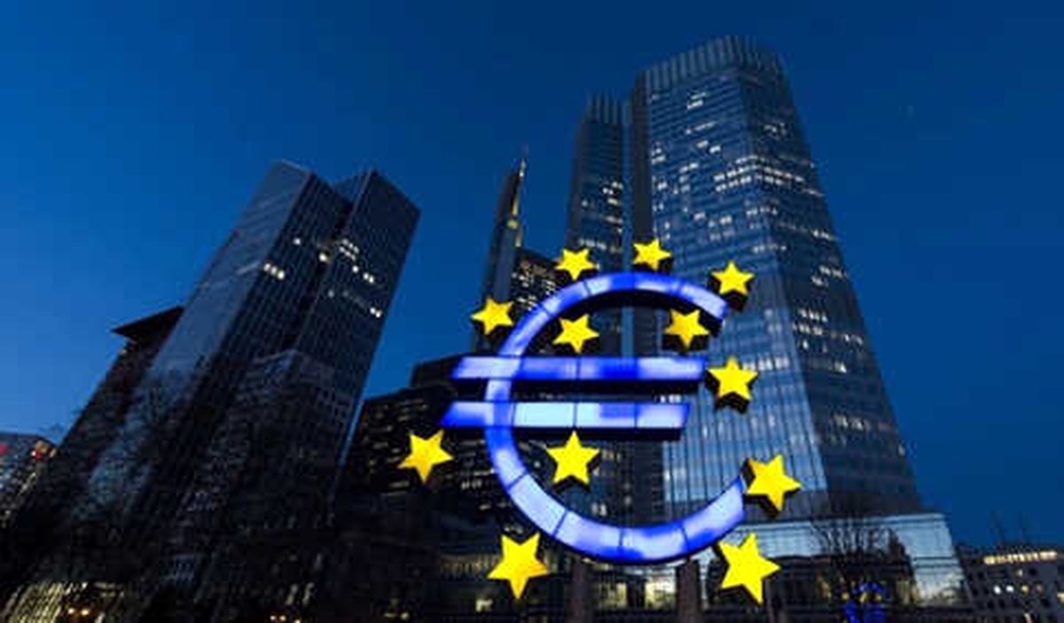 Euro Bölgesi\'nde Yatırımcı Güveni Şubatta Azaldı