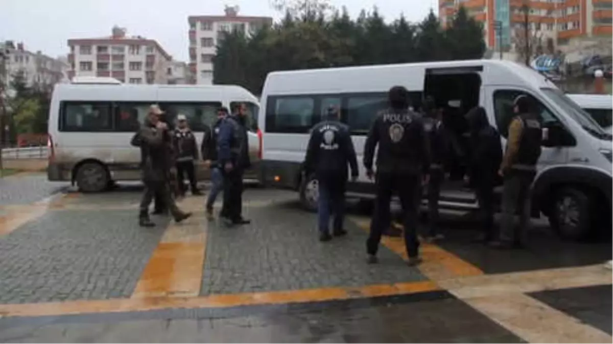 Giresun\'da Fetö Mensubu 24 Asker Adliyeye Getirildi