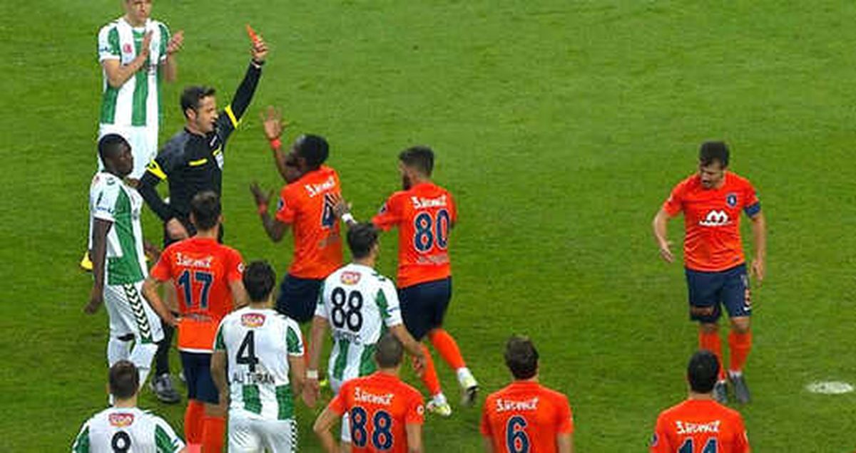 Hakem Raporuna 'Küfür Etti' Yazarsa Emre Belözoğlu'ya Ağır Fatura Çıkacak