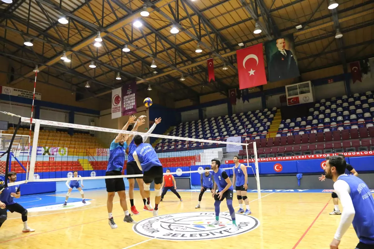 HBB Erkek Voleybol Takımı Antrenmana Çıktı