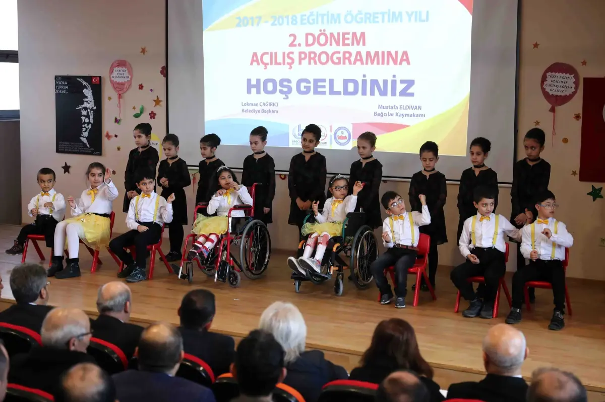 Öğrencilerden "Tek Devlet Tek Millet" Mesajı