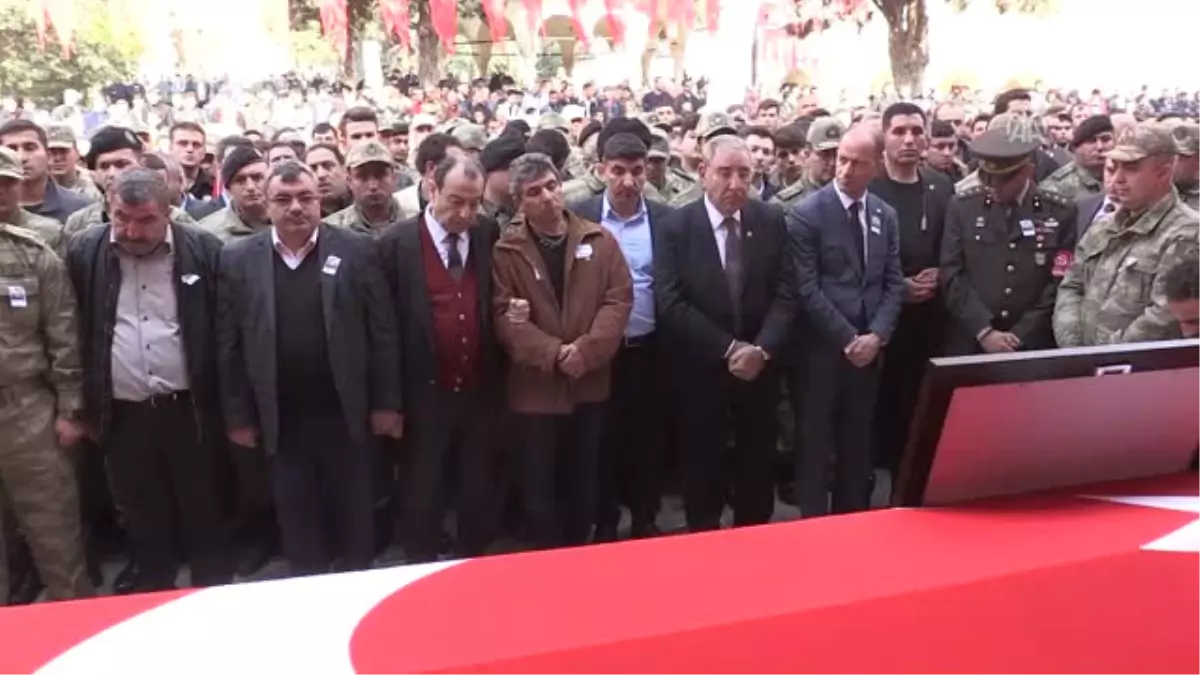 Şehit Tank Teğmen Çubukçu Son Yolculuğuna Uğurlandı (2)