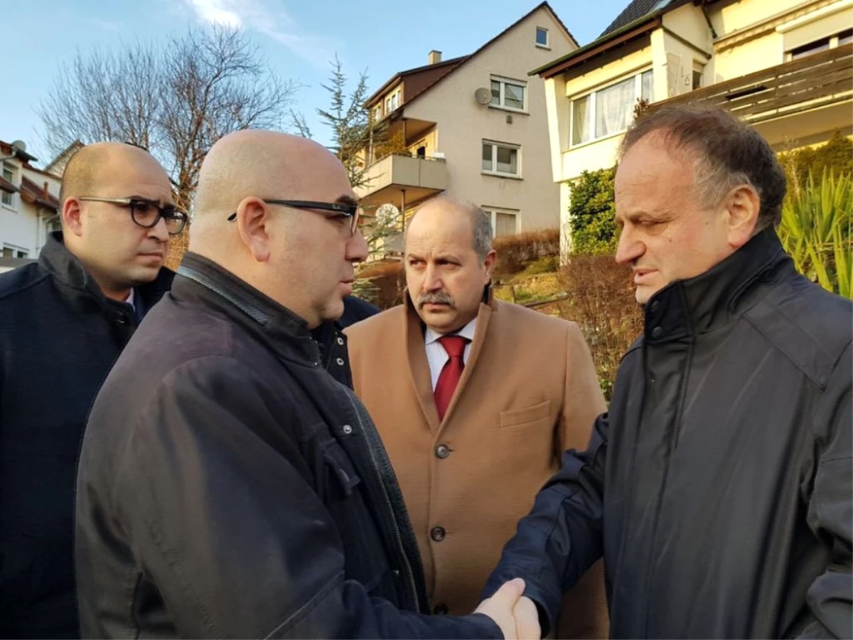 Stuttgart Başkonsolosu Türk Ailenin Öldüğü Evde İnceleme Yaptı