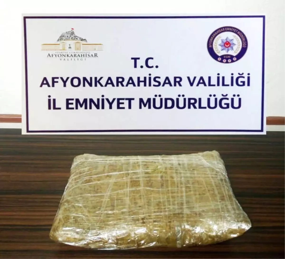 Durdurulan Araçtan 1 Kilo 796 Gram Toz Esrar Çıktı