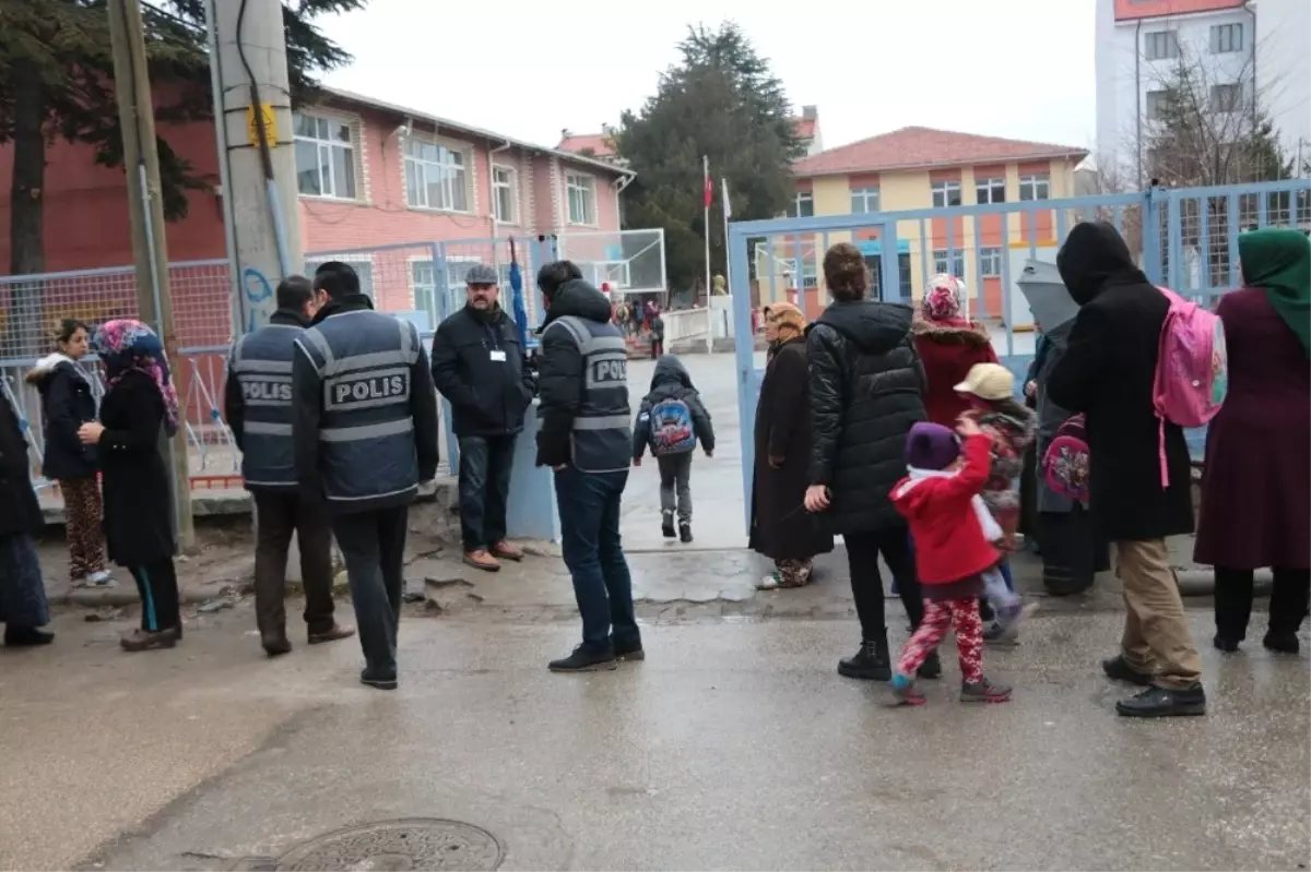 Eskişehir Emniyet Müdürlüğü İl Genelinde Denetim Gerçekleştirdi