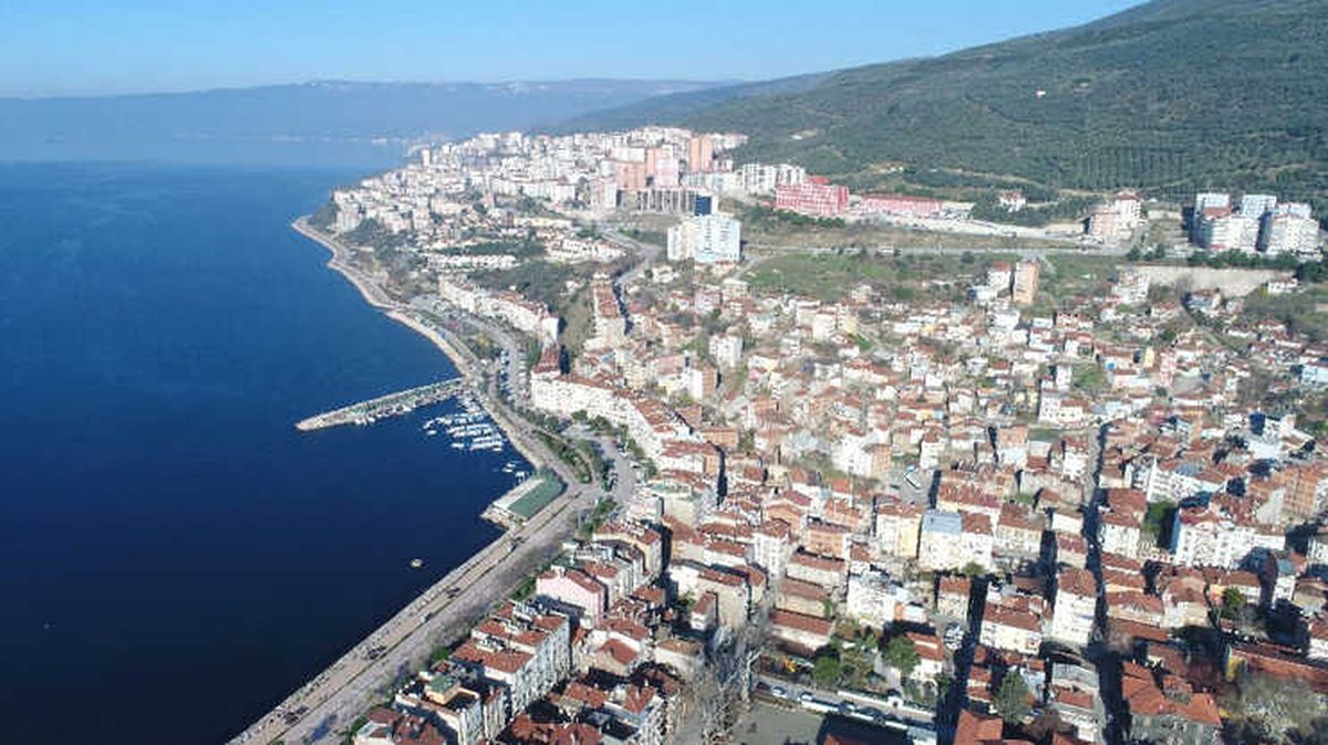 Gemlik\'te Hayat Durdu