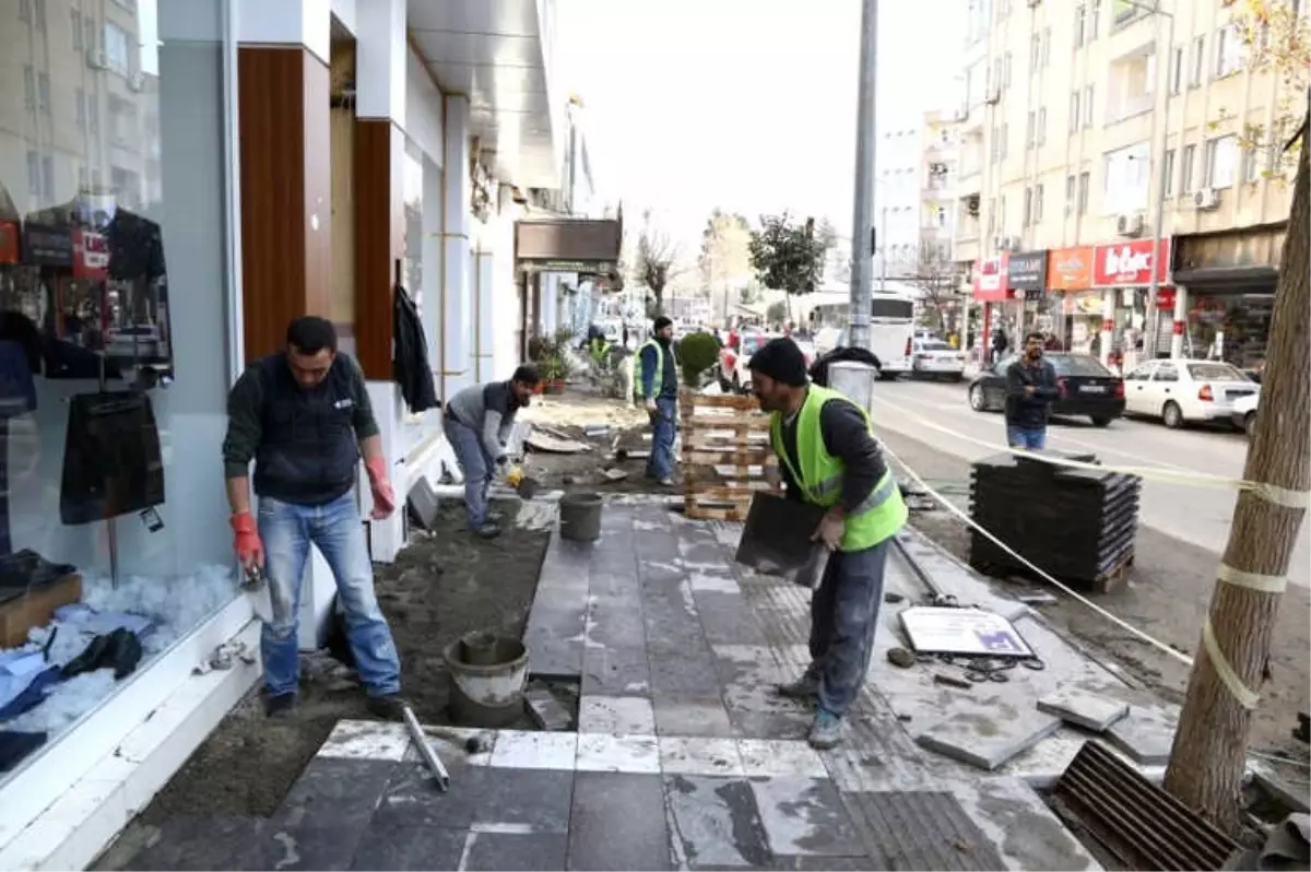 Gölbaşı Caddesi Yenileniyor