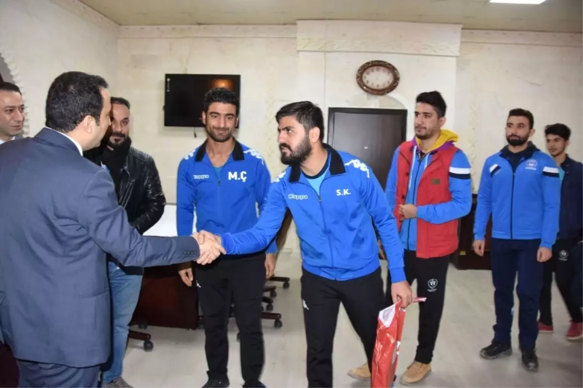 Nusaybin Belediyesinden Sporculara Destek