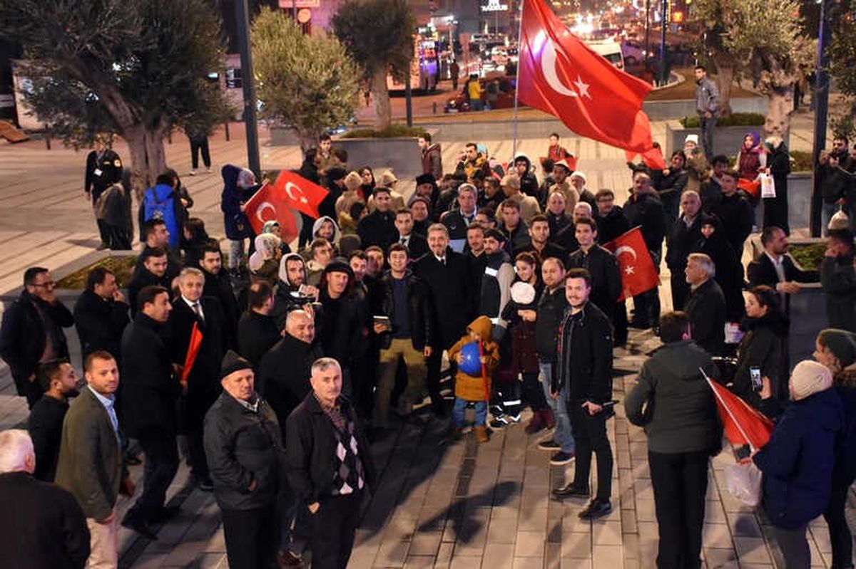 Öğrencilerden Mehmetçik\'e 5 Bin Mektup
