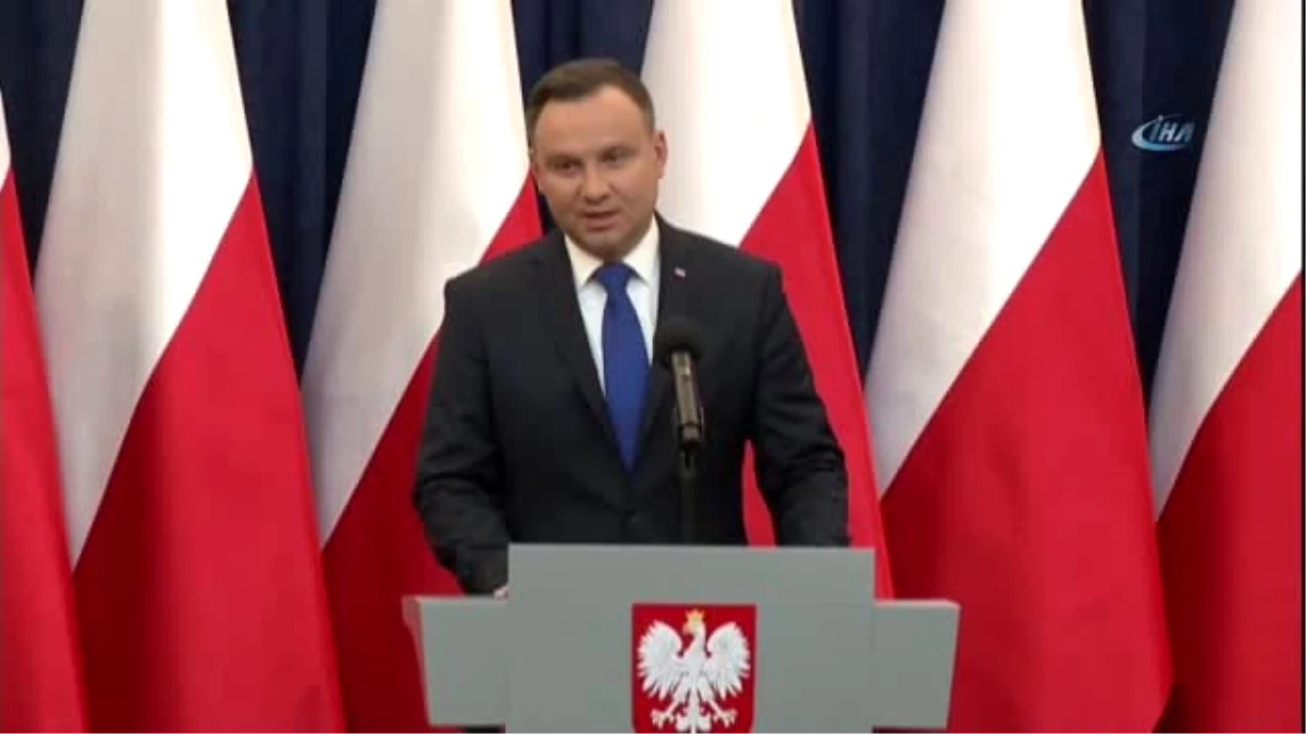 Polonya Cumhurbaşkanı, İsrail\'i Kızdıran Yasayı Onayladı