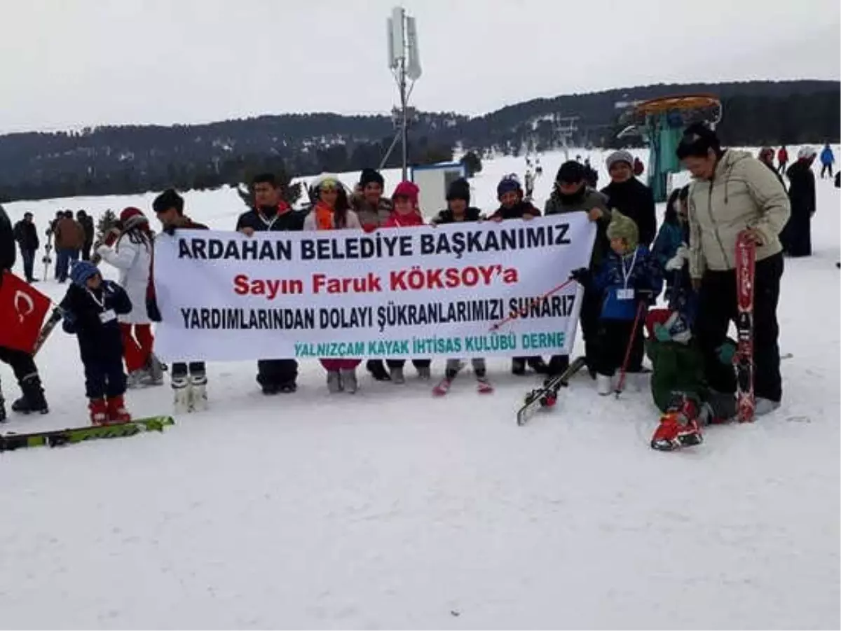 Yalnızçam Kayak İhtisas Kulübü Derneği\'nden Belediye Başkanı Köksoy\'a Teşekkür