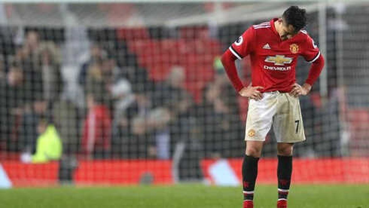 Alexis Sanchez\'e Ertelemeli 16 Ay Hapis Cezası