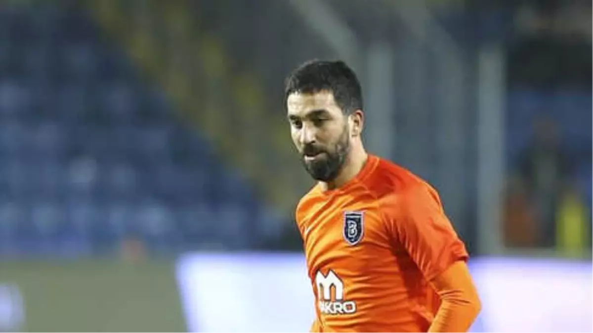 Arda Turan\'a Fenerbahçe Maçında İlk 11 Yolu Gözüktü