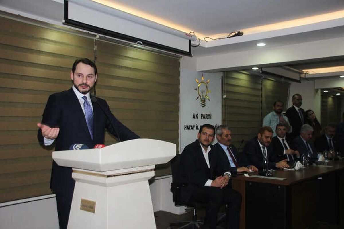 Bakan Albayrak, Hatay\'da Partililerle Bir Araya Geldi