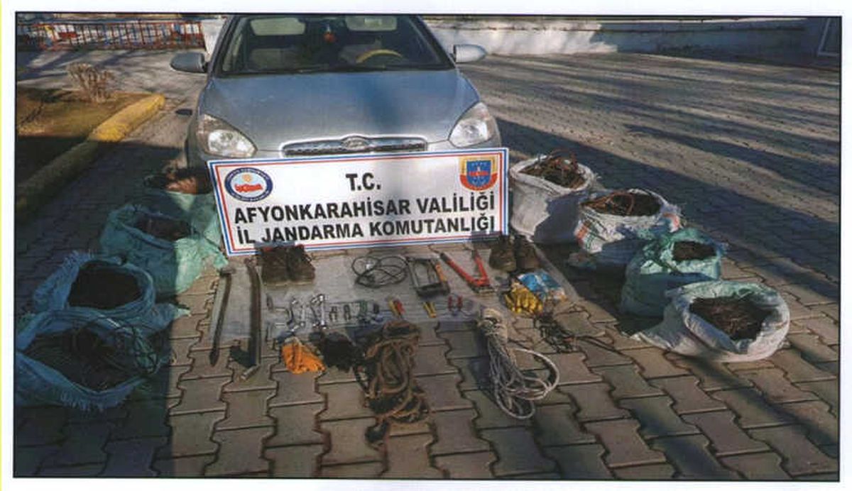 Bakır Tel Hırsızları Yakalandı
