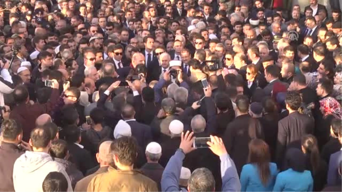 Başbakan Yıldırım, Zerdeşt Miroğlu\'nun Cenaze Törenine Katıldı (2)