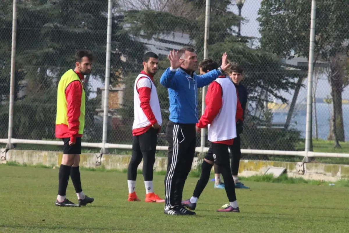 Birlikspor Bugün İzmir\'e Gidiyor