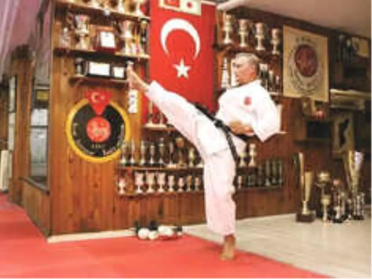 Büyükşehir\'den Karate-Do Lig Şampiyonası