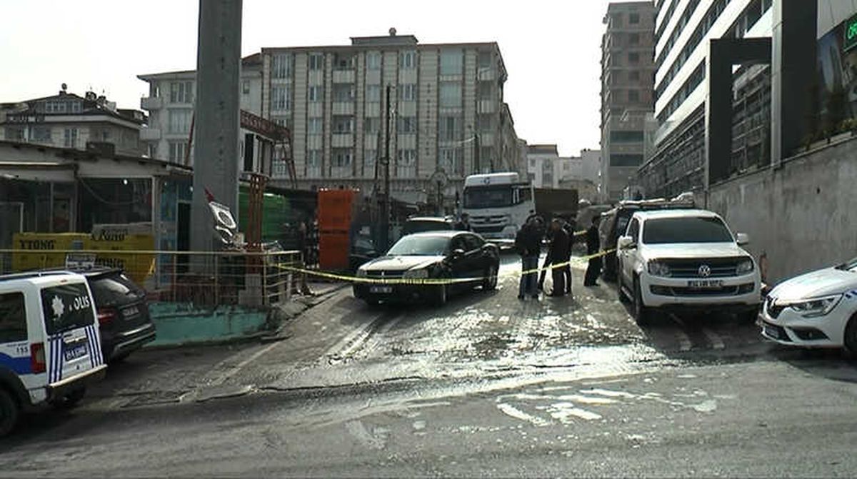 Esenyurt\'ta İş Yerine Silahlı Baskın: 2 Yaralı