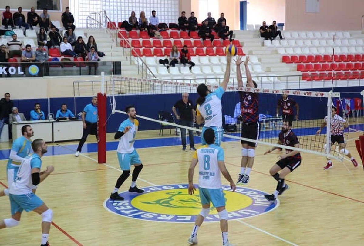 Haliliye Voleybol Takımından Play-off Yolunda Önemli Galibiyet