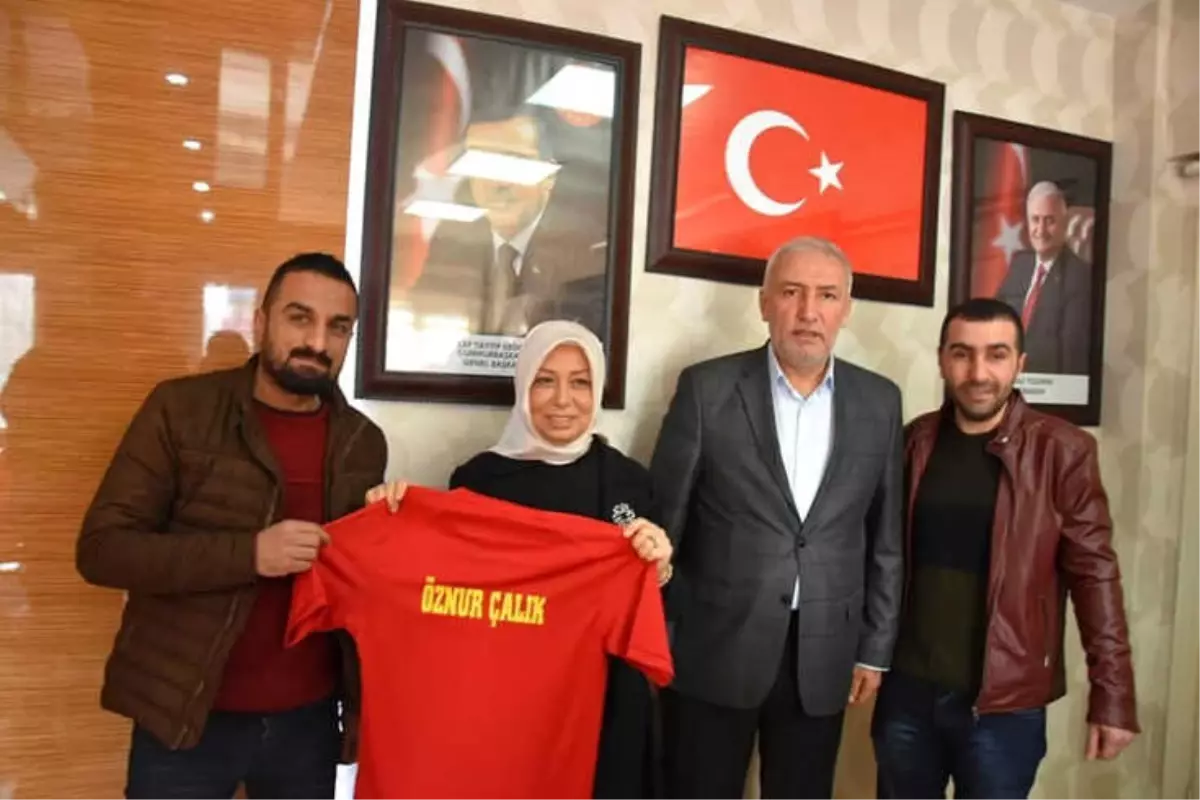 Malatyaspor Taraftarlar Derneği\'nden Çalık\'a Forma