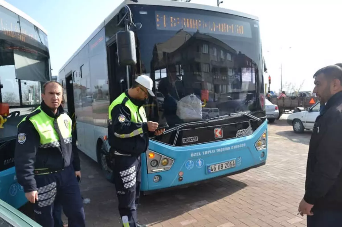 Saruhanlı Polisi Otobüslerde Kontrol Gerçekleştirdi