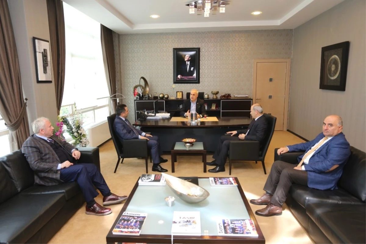 Satso Başkanı Kösemusul, "Finans Sektörü Sakarya\'nın Gelişimine Dikkat Göstermelidir"